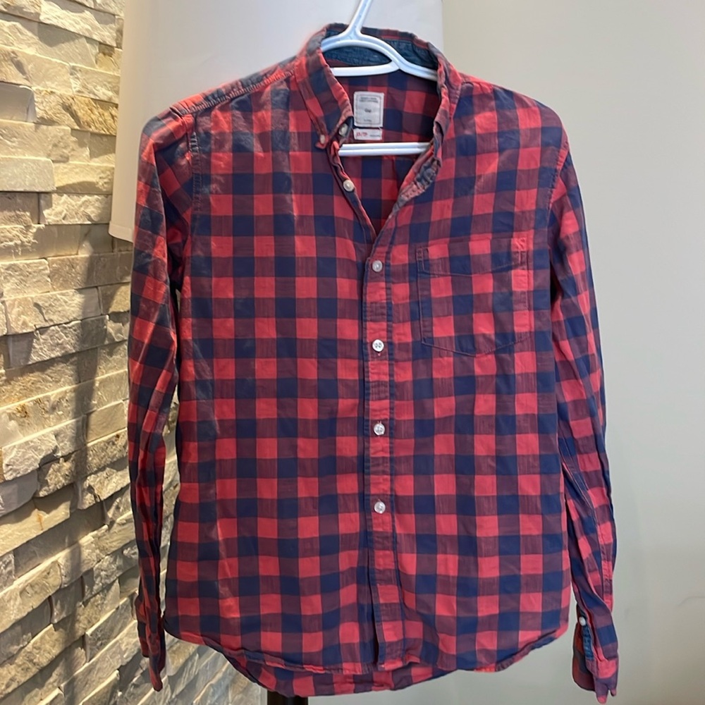 Gap Plaid Button Down shirt